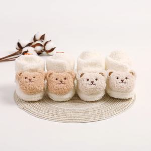 귀여운 곰 만화 아기 소녀 부츠 슬리퍼에 머물 겨울 따뜻한 부드러운 신발 신생아 어린이 침대 양말 신발