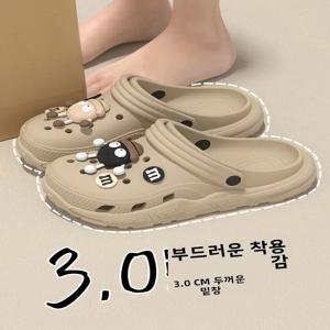 귀여운 석탄 볼 클로그 슈즈 커플 여름 2024 신상 아웃웨어 비치 미끄럼 방지 무취 비치 커플 샌들 여성 스타일