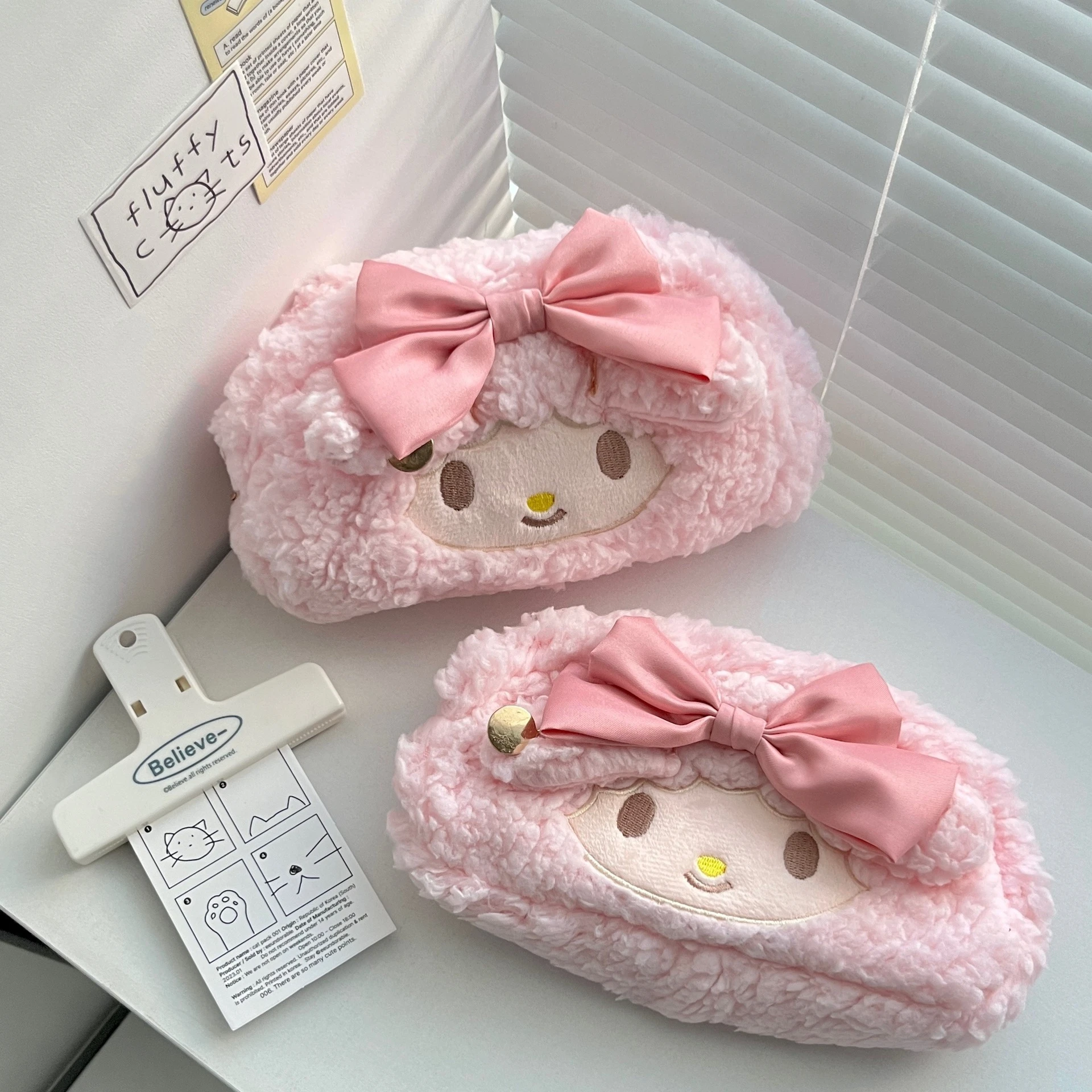 소녀를위한 sanrio 플러시 양고기 피아노 연필 케이스, 귀여운 대용량 만화 편지지 가방, 높은 아름다움 메이크업 가방 kawaii 가방