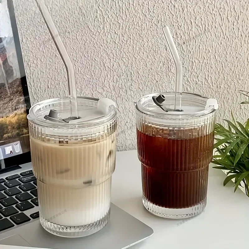 450ml 1/2Pcs 스트라이프 유리 컵 뚜껑과 밀짚 아이스 커피 머그잔 티 컵 주스 유리 우유 워터 컵 Drinkware와 투명 안경