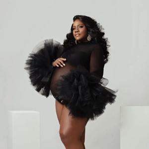 출산 사진 소품 바디 슈트 푹신한 프릴 슬리브 사진 바디 슈트 블랙 임신 한 여성을위한 Tulle Dress를 통해 볼 수 있습니다.
