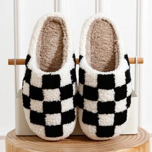 새로운 퍼지 슬리퍼 패션 검사기 실내 자수 Houseshoes 아늑한 여자 겨울 푹신한 집 레트로 체크 무늬 인쇄 신발