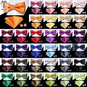 Dropshipping 솔리드 실크 망 나비 넥타이 Hanky ​​커프스 단추 세트 Pre-tied 나비 매듭 Bowtie 남성 웨딩 비즈니스를위한 도매