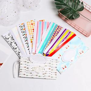 1pc 패션 귀여운 아기 제품 스냅 스트랩 플립 커버 휴대용 화장품 주머니 티슈 상자 유모차 액세서리 젖은 물티슈 가방