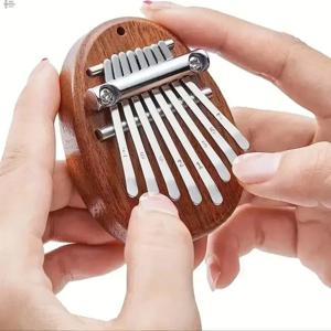 8 키 미니 나무 Kalimba 고품질 절묘한 손가락 엄지 피아노 마림바 뮤지컬 좋은 액세서리 펜던트 선물