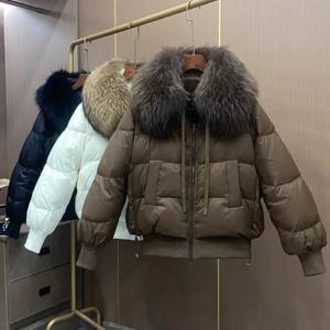 여성용 천연 너구리 모피 코트, 짧은 퍼퍼 재킷, 두꺼운 파카, 루즈 화이트 덕 다운 코트, 2024 겨울 신상