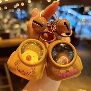 크리 에이 티브 Kapibala 빛나는 키 체인 귀여운 만화 우주 캡슐 Capybara 열쇠 고리 Schoolbag 펜던트 악세사리 친구 선물