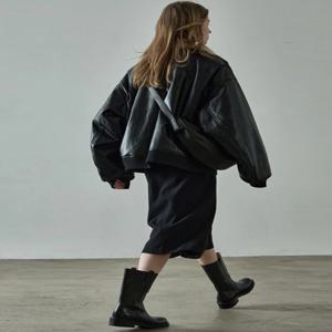 여성 가죽 자켓 가을 겨울 새로운 스타일 분리형 모피 칼라 대형 클래식 코트 Anouk Yve 브랜드 긴 소매 PU 소재