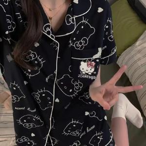 헬로 키티 여름 얇은 잠옷 2 피스 세트 애니메이션 Sanrio 학생 캐주얼 드레스 카와이 귀여운 소녀 홈 드레스 셔츠 반바지 세트