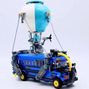 2025 새로운 전투 모델 벽돌 버스 빌딩 블록 어린이를위한 교육 장난감 세트 소년을위한 생일 선물 차량 선물 954pcs