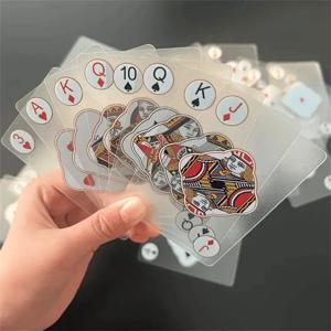 블랙잭 및 Euchre에 이상적인 내구성 있는 상자가 포함된 포커 및 카드 게임용 방수 투명 PVC 카드 세트