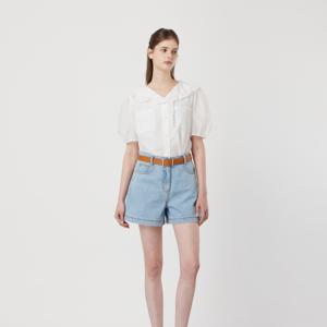 [씨씨콜렉트] 와이트 카라 러플 블라우스 C252MSC054