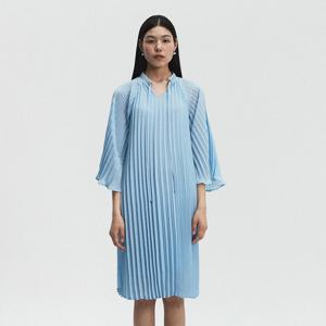 [여성] 엠브로이더리 아코디언 7부 소매 원피스 [블루]