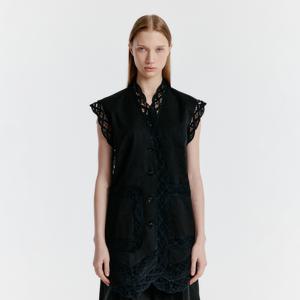 [정상가 : 428000원] YONITA Lace-trim Vest - Black