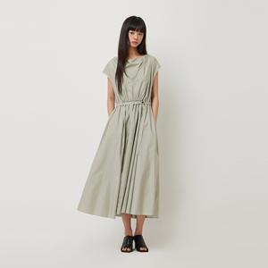 [본사] 블론디 카울넥 벨티드 원피스_SAOP40531LK