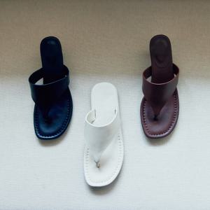 [정상가 139,000원] 3Colors 카우레더 와이드 레더 샌들 2cm / 5cm I KM398