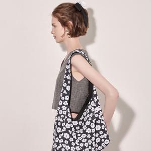_Flower Big Square Reversible Hobo Bag_Deep Navy