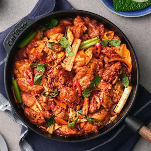 춘천 안심닭갈비 750gx2봉 / 국내산100% / 매콤달콤 양념닭갈비