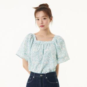 플라스틱아일랜드  스퀘어넥 플로럴 블라우스 (PR2WB661)