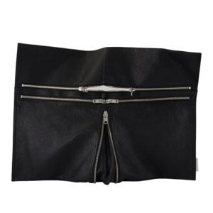 알렉산더왕 지오 라지 지퍼 클러치 20325K80L 001 BLACK