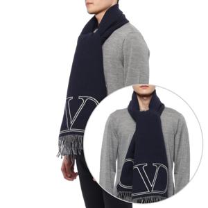 [발렌티노] 23FW 남성 V 로고 자카드 머플러 (3Y2ER033 KII 671 23F)