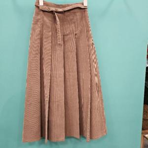 디컬렉션 HC07 플리츠골덴스커트 D2443SK09