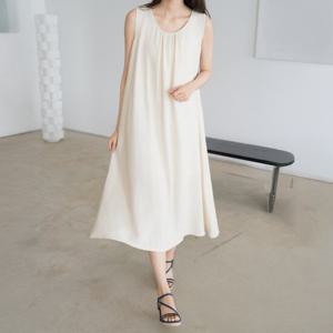 엄마옷 마담4060 모던베이직 라운드넥 린넨 민소매 단추여밈 파파 롱원피스-ZOP2506014-