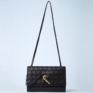 25 SS 보테가 베네타 Adiamo Pouch 아디아모 파우치 레더 숄더백 836940 VCPP2 2190