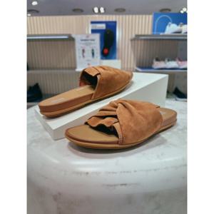 [FITFLOP][그라시에] FFSO5E238W2 25S S 소프트 트위스트 스웨이드 브라운 여성 슬라이드