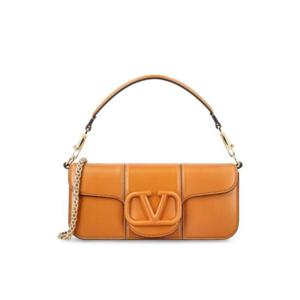 Valentino 로고 플라크 폴드오버 탑 숄더백 5W2B0K30TQX YA8 TP943973868