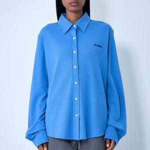25 SS 미우미우 리얼 로고 모티프 버튼 다운 코튼 클래식 셔츠 블루 MK1980 14RW F0237