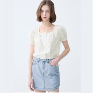 [게스(진)]여성 스퀘어넥 반팔 퍼프 블라우스 YP2W3255