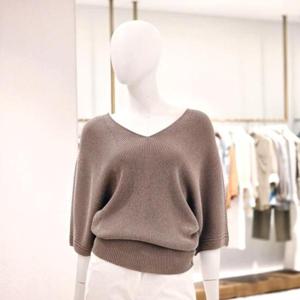 앤클라인 2522K0583 V넥메탈 홀가먼트니트