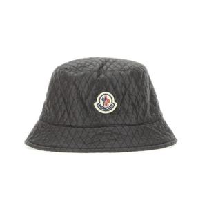 Moncler 로고 패치 버킷 모자 3B00027788K4 999 TP934718122