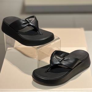 핏플랍 25S/S F-모드 노트 여성 플랫폼 토 포스트 FFSO5E325BK 올블랙