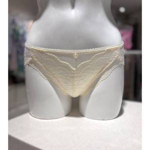 [바바라] 크림 전체레이스 삼각팬티(ABP4443)(CR)