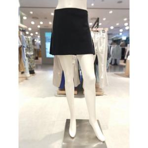 [파리게이츠] 25FW가을 여성 뒤판 플리츠 A라인 스커트 (521E3PC101BK)