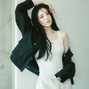 [지오다노]여자 325535 슬림핏 팬던트 스판나시티