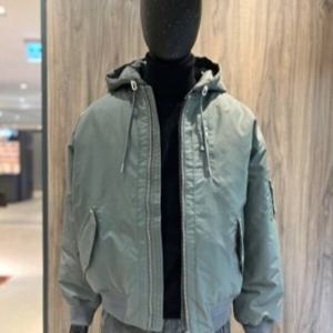 [버커루]남성 후드탈부착 패딩 항공점퍼(BCKR24A320JP)