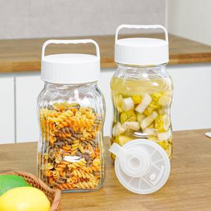 인블룸 누름판 장아찌 절임 유리용기 저장용기 1.4L 화이트
