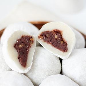 [푸드맛봄 떡] 견과류가 들어간 왕찹쌀떡 1박스 /80g x 20개 개별포장 떡 팥앙금 모찌