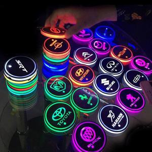자동차 LED 컵홀더 차량용 컵받침 무드등 차량 인테리어 용품 1SET 2P 호환상품