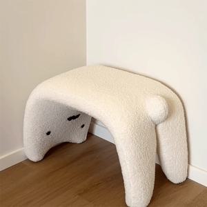 미니멀 거실 현관 양털 스툴 낮은 미니 코너 원룸 보조 의자 등받이없는의자 STOOL