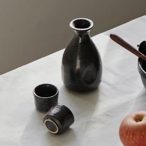 감성 도쿠리 1P + 술잔 2P 블랙 술잔세트 사케 주병 도자기술병