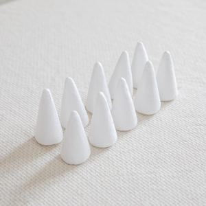 원뿔 스티로폼 3x5.9cm (20개입) 인테리어 콘 장식 트리 만들기 재료