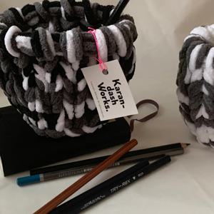 보송보송 바구니 Pluffy basket _White Black Gray mixed