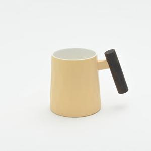 고원 계수나무 머그컵 500ml 크림 해머무늬 도자기 머그잔