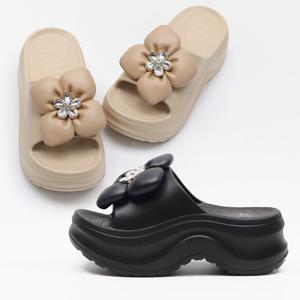 PK-샤인블룸 통굽슬리퍼 큐빅 꽃장식 키높이 슬리퍼 여성 데일리 실내화