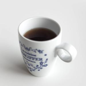 마메종 블루로즈 도자기 손잡이 링 머그 220ml