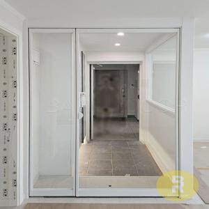 초슬림유압 비대칭양개스윙중문 화이트 투명강화유리